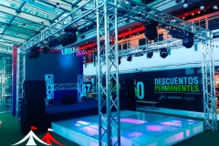 Alquiler estructuras truss Cubo, tarima, pista.